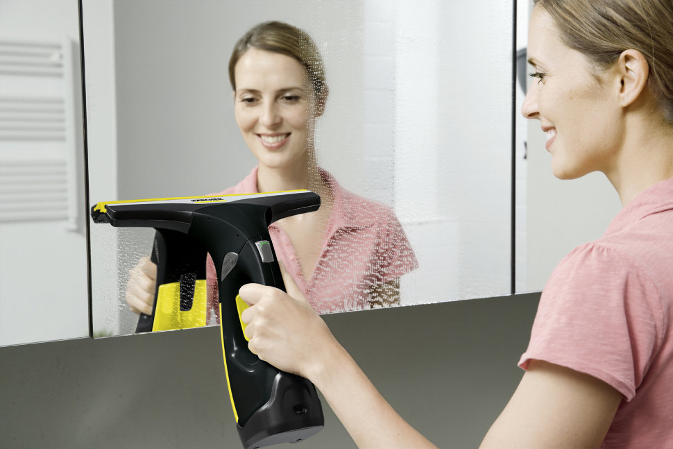 Мойщик окон (Стеклоочиститель) Karcher WV 2 Black Edition Мойщик окон (Стеклоочиститель) Karcher WV 2 Black Edition