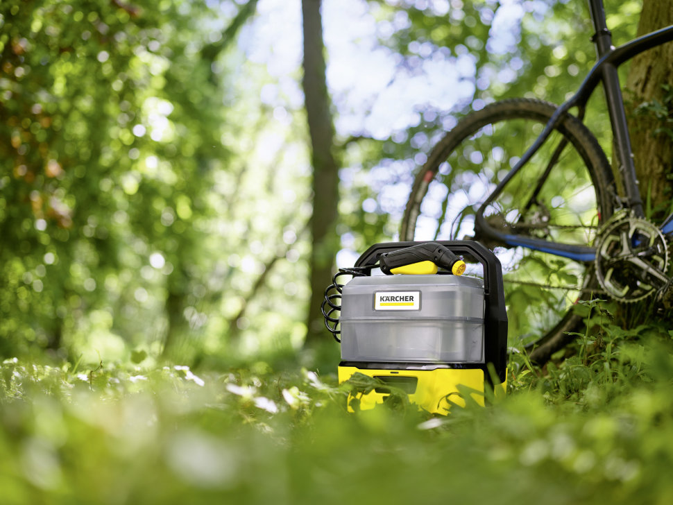 Портативная мойка Karcher Mobile Outdoor Cleaner OC 3 Plus Портативная мойка Karcher Mobile Outdoor Cleaner OC 3 Plus